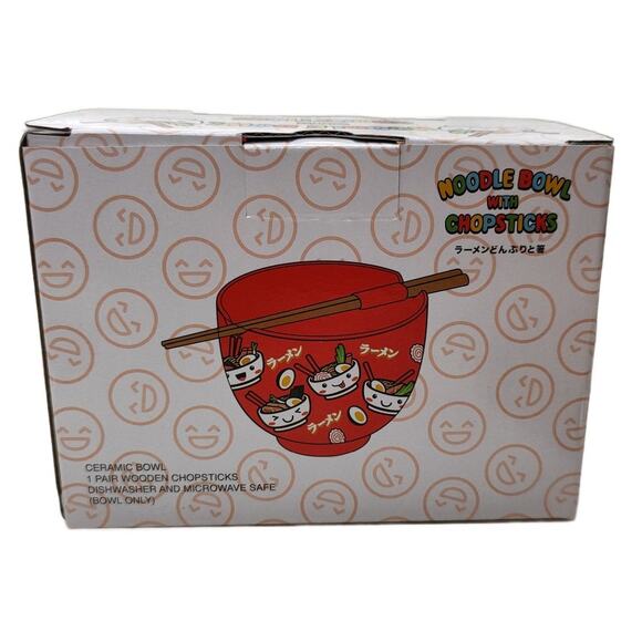 Mad Engine Hello Kitty Ramen Bowl with Chopsticks - RARE - Picture 4 of 5